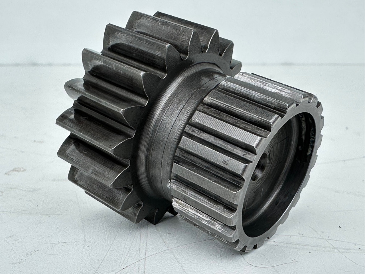 Liebherr - Bonfiglioli Sonnenrad mit ID-Nr.10167165. LTM 1045-3-1-, LTM 1055-1, LTM 1055-3-1-, LTM 1055-3-2-, LTM1070-4-1-, LTM1070-4-2-. #10167165.6088598# - Transmissão de Máquina de construção: foto 3 Liebherr - Bonfiglioli Sonnenrad mit ID-Nr.10167165. LTM 1045-3-1-, LTM 1055-1, LTM 1055-3-1-, LTM 1055-3-2-, LTM1070-4-1-, LTM1070-4-2-. #10167165.6088598# - Transmissão de Máquina de construção: foto 3