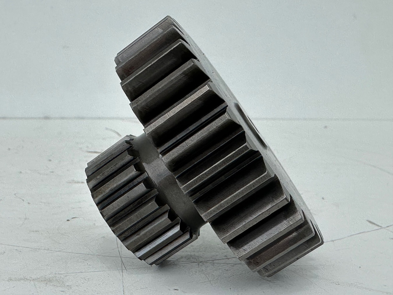 Liebherr - Bonfiglioli Sonnenrad mit ID-Nr.10355344. LTM 1045-3-1-, LTM 1055-1, LTM 1055-3-1-, LTM 1055-3-2-, LTM1070-4-1-, LTM1070-4-2-. #10355344.6088598# - Transmissão de Máquina de construção: foto 4 Liebherr - Bonfiglioli Sonnenrad mit ID-Nr.10355344. LTM 1045-3-1-, LTM 1055-1, LTM 1055-3-1-, LTM 1055-3-2-, LTM1070-4-1-, LTM1070-4-2-. #10355344.6088598# - Transmissão de Máquina de construção: foto 4