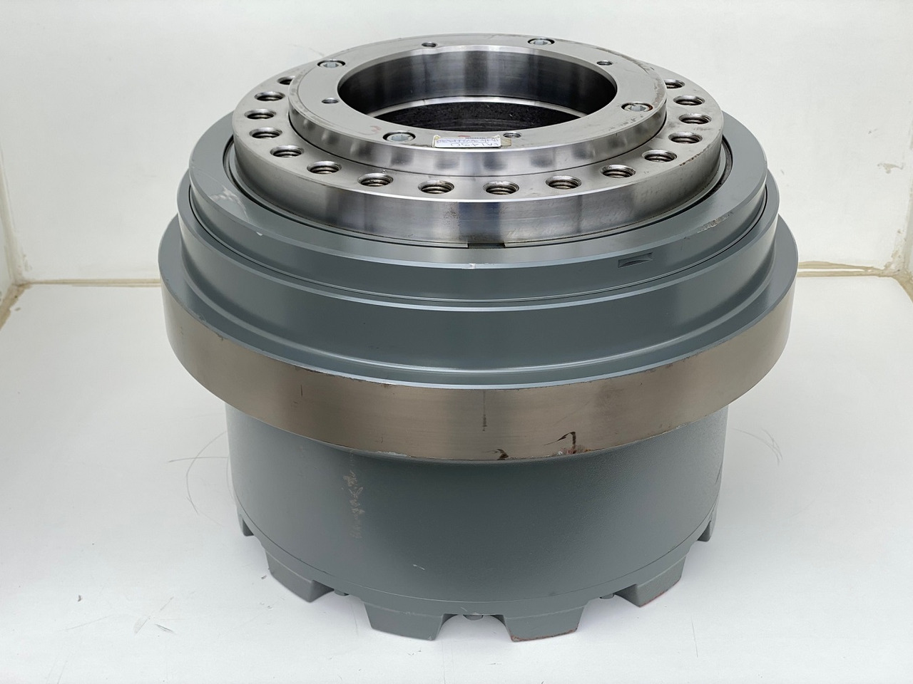 Liebherr Fahrantrieb FAT450P135, ID-Nr.90211932 - ID-Nr.90211933. ER944, R940, R944, R945, R946, R950, R960 T. #159-03# - Comando final de Escavadora de rastos: foto 1 Liebherr Fahrantrieb FAT450P135, ID-Nr.90211932 - ID-Nr.90211933. ER944, R940, R944, R945, R946, R950, R960 T. #159-03# - Comando final de Escavadora de rastos: foto 1