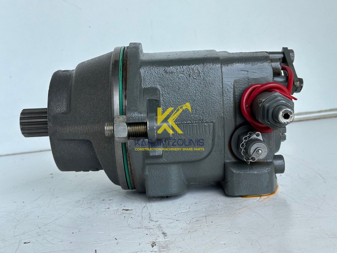 Liebherr Hydraulikeinbaumotor Typ:FMF058, ID-Nr.10122576 - ID-Nr.10145827 - ID-Nr.11371069. LOS1906, P924 COMP , R906, R906 PROTO, R916, R922, R924, R924 COMP, R926 COMP, R926 K LC. #39780# - Motor hidráulico de Escavadeira: foto 4 Liebherr Hydraulikeinbaumotor Typ:FMF058, ID-Nr.10122576 - ID-Nr.10145827 - ID-Nr.11371069. LOS1906, P924 COMP , R906, R906 PROTO, R916, R922, R924, R924 COMP, R926 COMP, R926 K LC. #39780# - Motor hidráulico de Escavadeira: foto 4