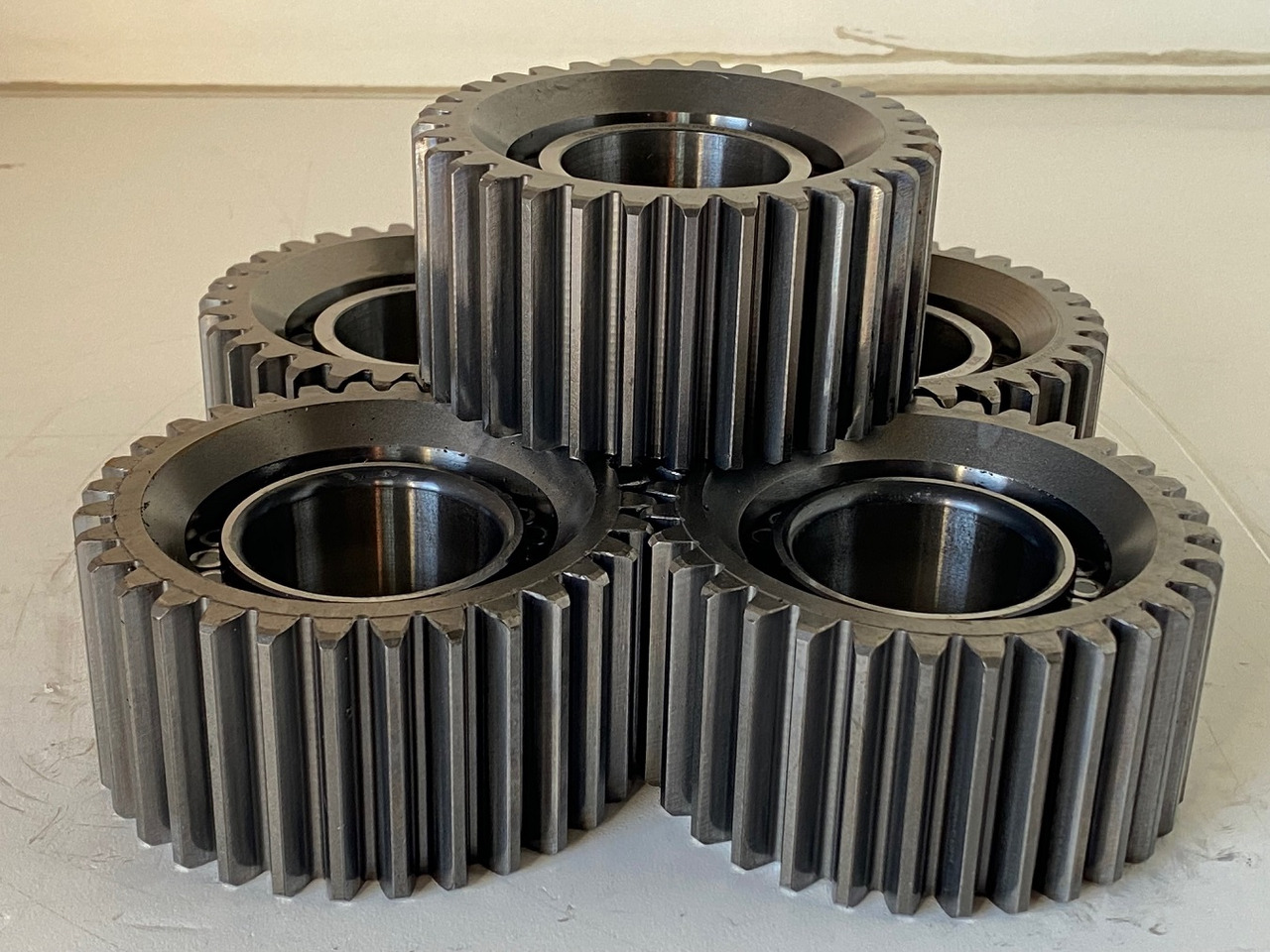 Liebherr Planetenrad ID-Nr.90216227. SAT300A1200. R926-1715 - R928-1715 - R930-1716. #P0161# - Motor de giro de Máquina de construção: foto 2 Liebherr Planetenrad ID-Nr.90216227. SAT300A1200. R926-1715 - R928-1715 - R930-1716. #P0161# - Motor de giro de Máquina de construção: foto 2