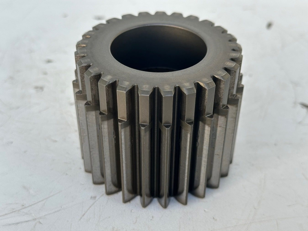 Liebherr Sonnenrad ID-Nr.90207998. SAT275A290. R922-1486, R924-1487. #90207998.02.10# - Motor de giro de Escavadeira: foto 1 Liebherr Sonnenrad ID-Nr.90207998. SAT275A290. R922-1486, R924-1487. #90207998.02.10# - Motor de giro de Escavadeira: foto 1