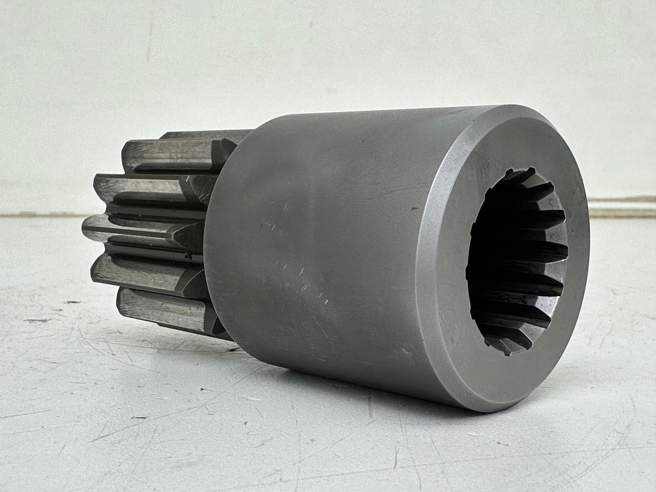 Liebherr Sonnenrad ID-Nr.90208705. SAT300/282. LH40 C LH40 CP, LH40 M, LH40MP, LH50 CHR, LH50 CHRP, LH50 M, LH50 MHR, LH50 MHRP, LH50MT. #SO.1349# - Motor de giro de Máquina de construção: foto 2 Liebherr Sonnenrad ID-Nr.90208705. SAT300/282. LH40 C LH40 CP, LH40 M, LH40MP, LH50 CHR, LH50 CHRP, LH50 M, LH50 MHR, LH50 MHRP, LH50MT. #SO.1349# - Motor de giro de Máquina de construção: foto 2