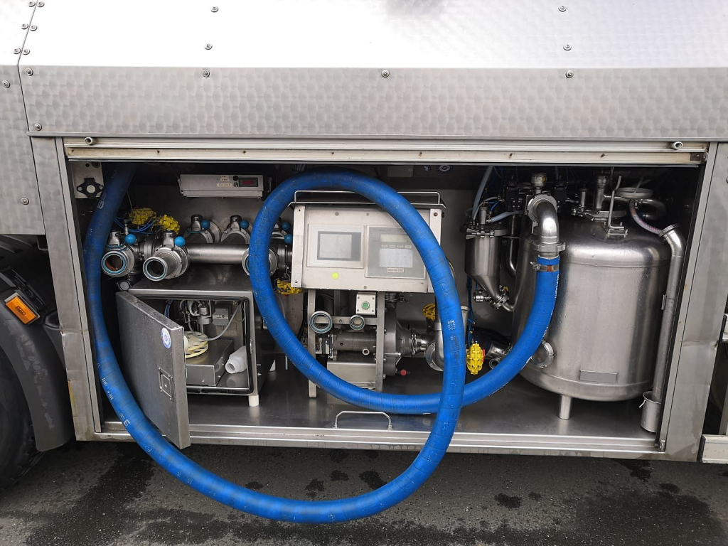 Caminhão tanque Scania G 420 (Nr. 5078): foto 8 Caminhão tanque Scania G 420 (Nr. 5078): foto 8