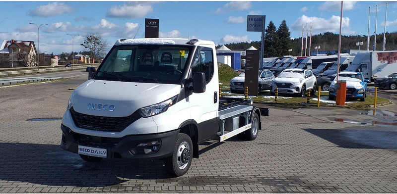 Caminhão polibenne nuevo Iveco 50C18 + KING HZ-4R Hakowiec / Hooklift / Abrollkipper: foto 10