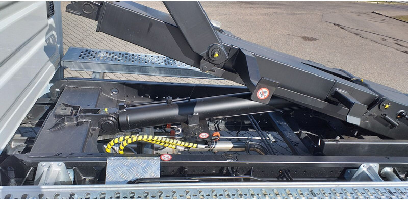 Caminhão polibenne nuevo Iveco 50C18 + KING HZ-4R Hakowiec / Hooklift / Abrollkipper: foto 8