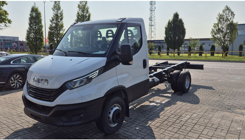 Caminhão chassi nuevo Iveco Daily 70C18 - nowe!: foto 12