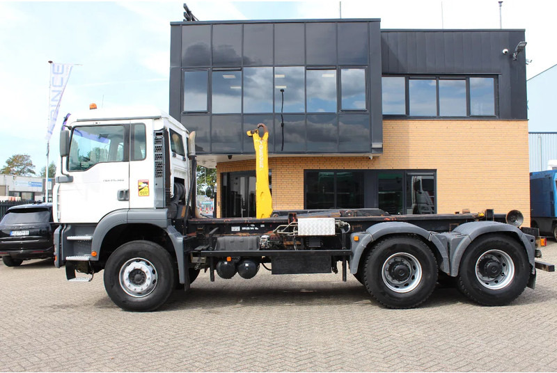 MAN TGA 26.360 * 6X4 * EURO 3 * - Caminhão com sistema de cabo: foto 2 MAN TGA 26.360 * 6X4 * EURO 3 * - Caminhão com sistema de cabo: foto 2