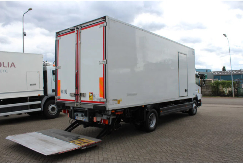 Mercedes-Benz Atego 1318 * MANUAL * CARRIER SUPRA 550 - Caminhão frigorífico: foto 3 Mercedes-Benz Atego 1318 * MANUAL * CARRIER SUPRA 550 - Caminhão frigorífico: foto 3