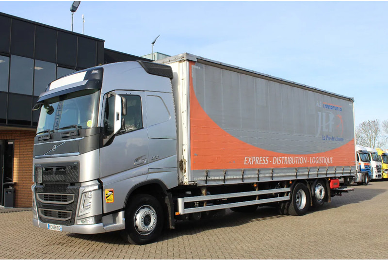 Volvo FH 460 * EUR6 * 6X2 * LIFT * - Caminhão com lona: foto 1 Volvo FH 460 * EUR6 * 6X2 * LIFT * - Caminhão com lona: foto 1