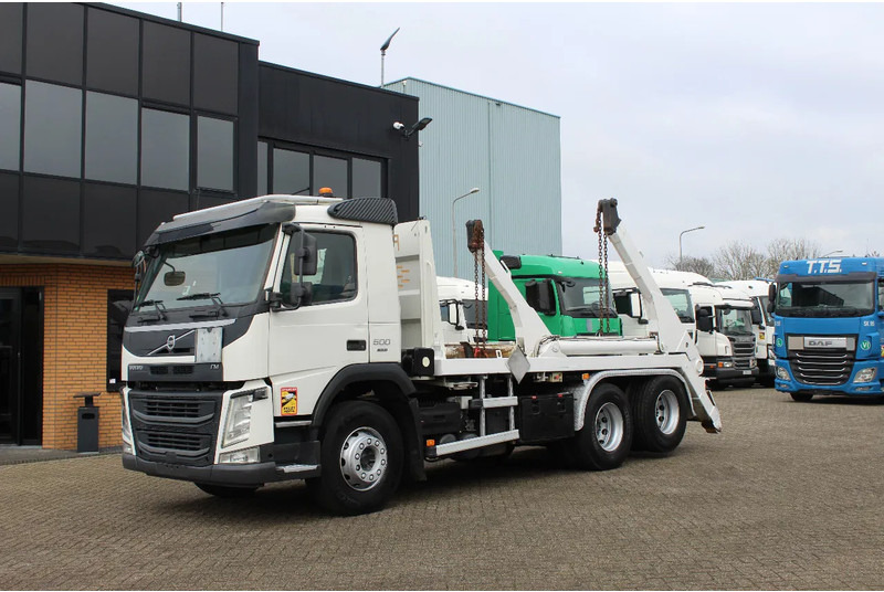 Volvo FM 500 * EURO6 * 6X2 * LIFT AXLE * - Caminhão multibenne: foto 2 Volvo FM 500 * EURO6 * 6X2 * LIFT AXLE * - Caminhão multibenne: foto 2