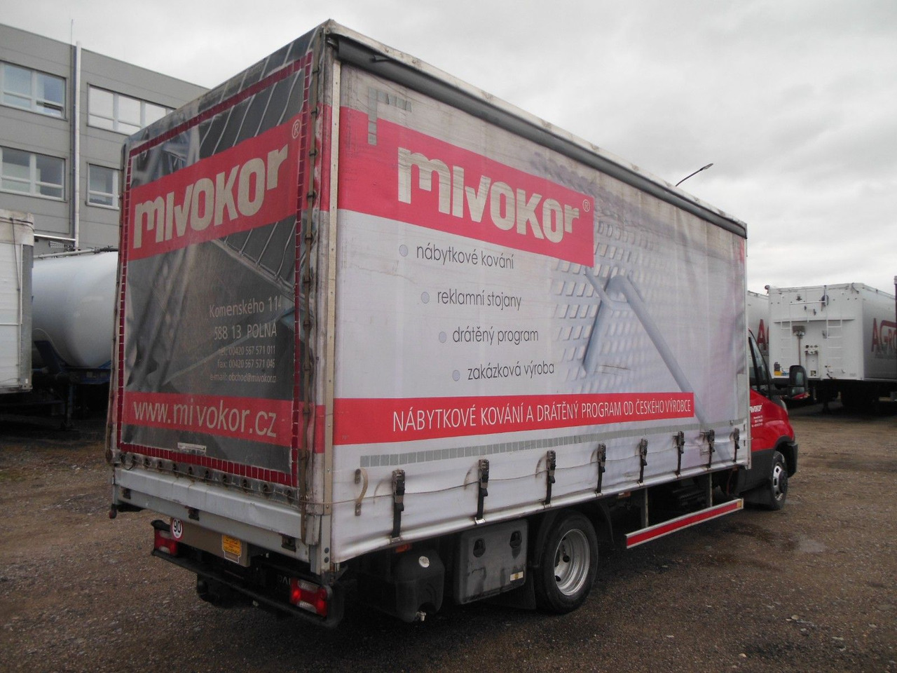 Iveco Daily 50C18, 10 Paletten - Furgão de toldo: foto 3 Iveco Daily 50C18, 10 Paletten - Furgão de toldo: foto 3