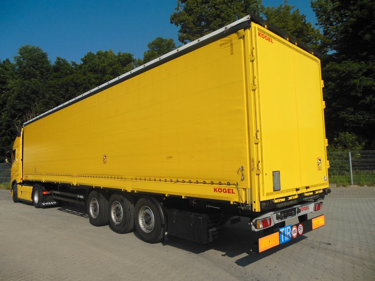 Kögel SN 24, BORDWÄNDE 700 MM, HUBDACH!!! TOP - Semi-reboque de lona: foto 4 Kögel SN 24, BORDWÄNDE 700 MM, HUBDACH!!! TOP - Semi-reboque de lona: foto 4