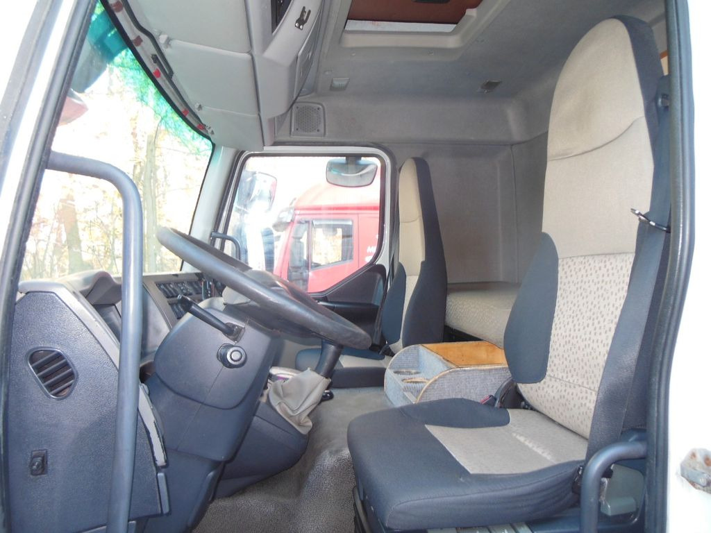 Locação de Renault MIDLUM DXI 180.08  Renault MIDLUM DXI 180.08: foto 18