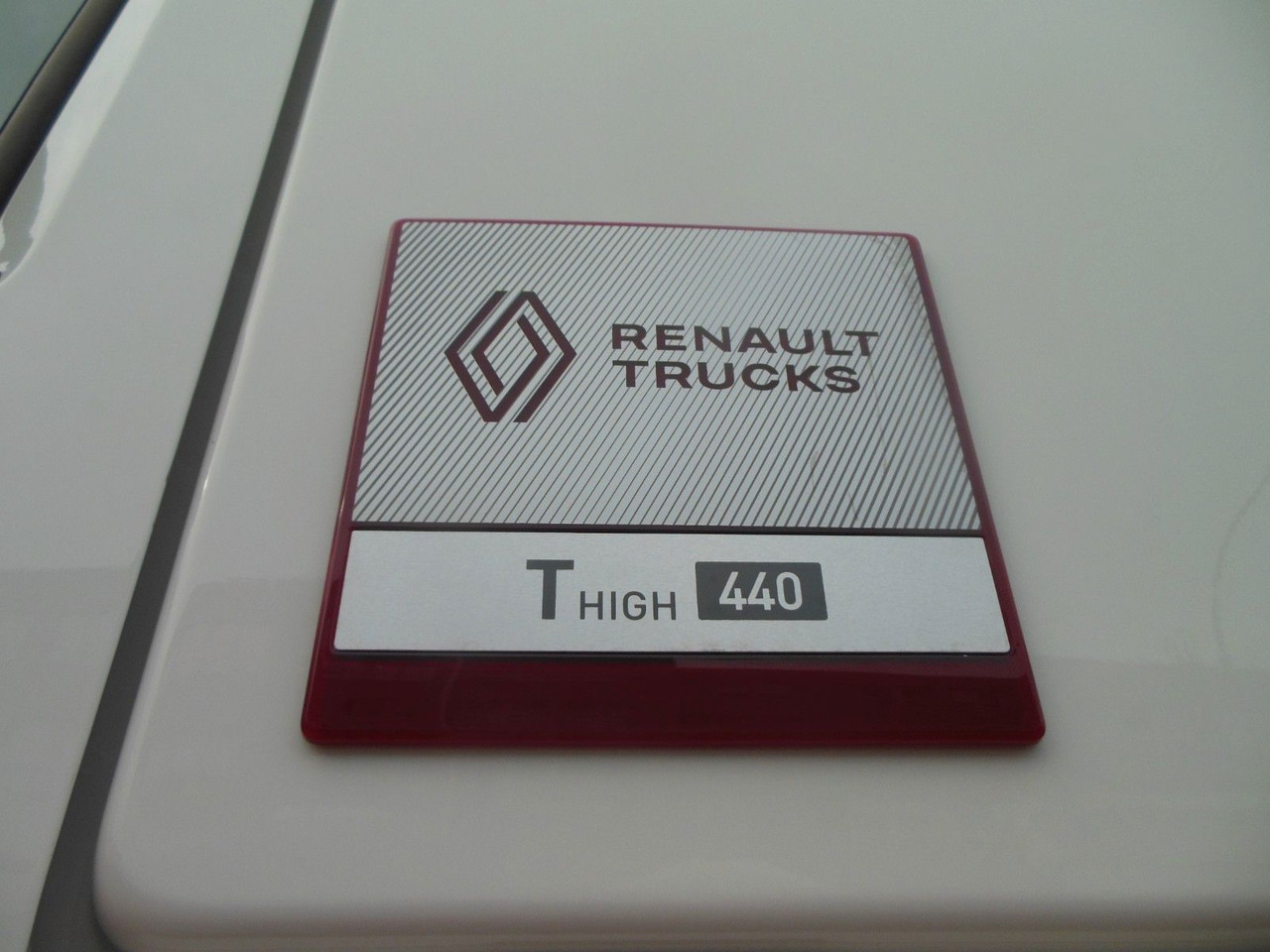 Renault T 440, 6X2, D-HOLLANDIA, 23 PALETTEN, WIE NEUE! - Caminhão com lona: foto 5 Renault T 440, 6X2, D-HOLLANDIA, 23 PALETTEN, WIE NEUE! - Caminhão com lona: foto 5