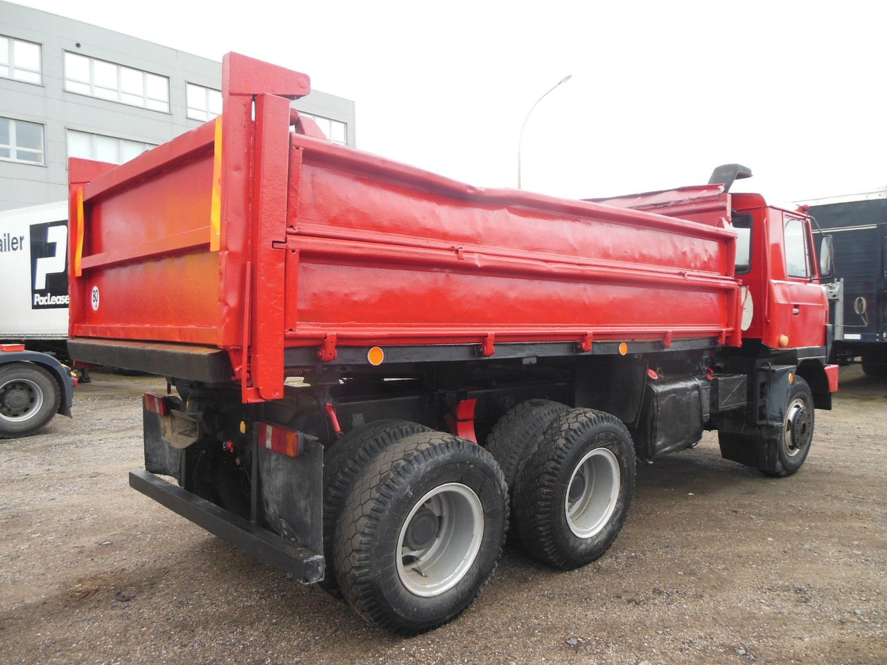 Tatra T 815, 6x6 - Caminhão basculante: foto 3 Tatra T 815, 6x6 - Caminhão basculante: foto 3