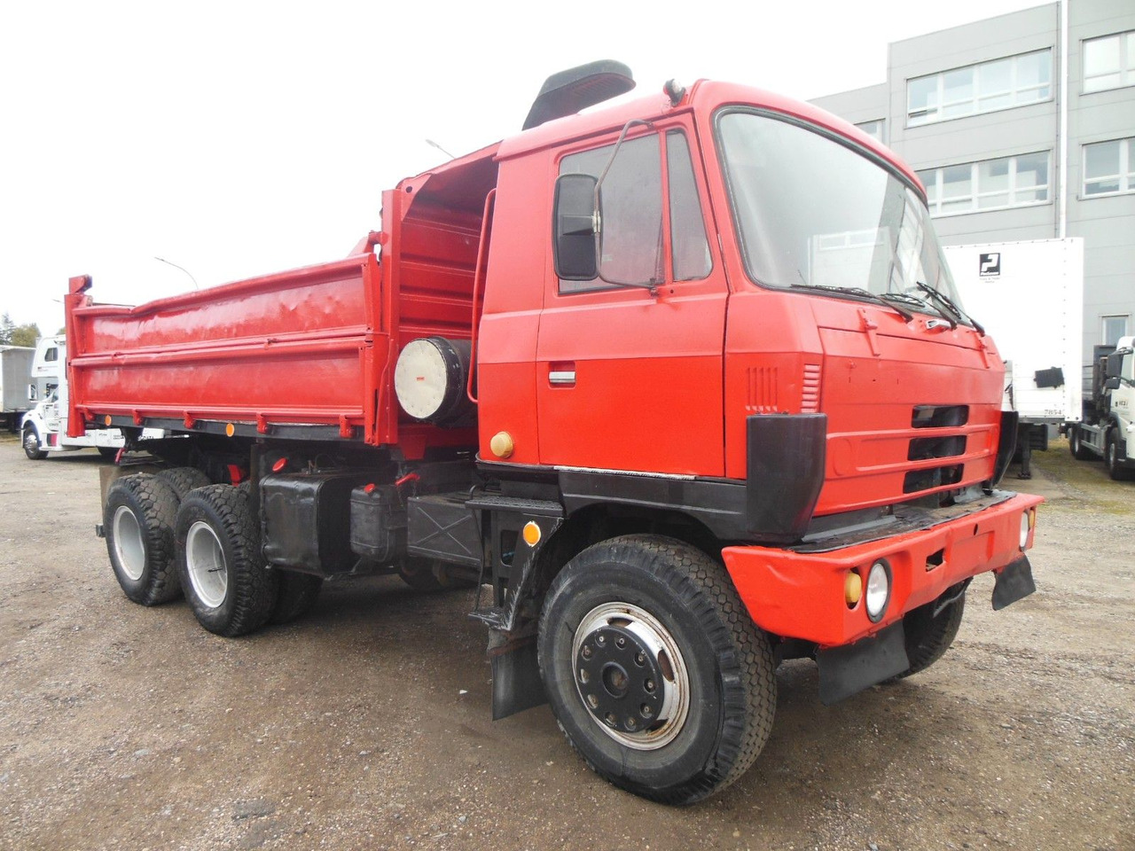 Tatra T 815, 6x6 - Caminhão basculante: foto 2 Tatra T 815, 6x6 - Caminhão basculante: foto 2