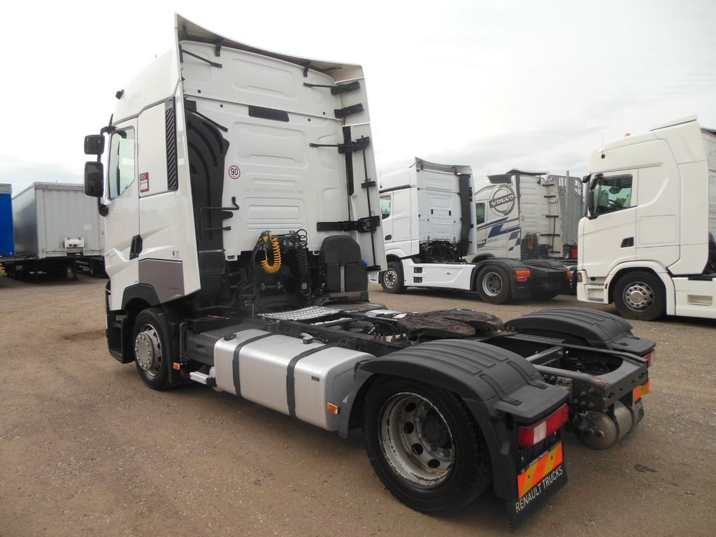 Renault T520 COMFORT, LOWDECK, TOP STAND Renault T520 COMFORT, LOWDECK, TOP STAND - Tractor: foto 4 Renault T520 COMFORT, LOWDECK, TOP STAND Renault T520 COMFORT, LOWDECK, TOP STAND - Tractor: foto 4