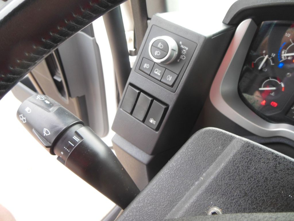 Tractor Renault T520 COMFORT, LOWDECK, TOP STAND Renault T520 COMFORT, LOWDECK, TOP STAND: foto 13