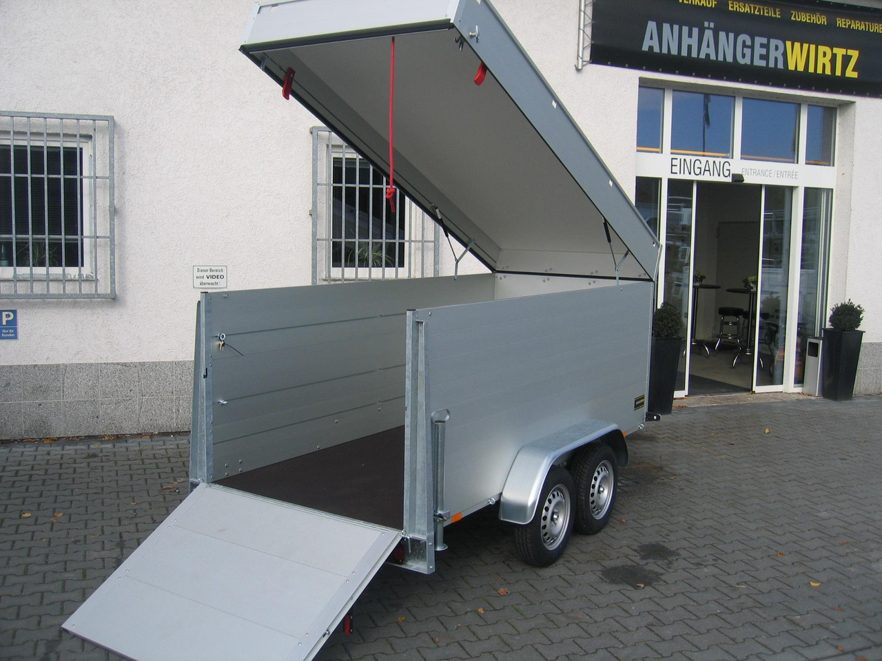 ALUBOXX Deckelanhänger GTT 1500 VT2 301x126x118cm Heckrampe (M) 1500kg order Aktion - Reboque furgão: foto 4 ALUBOXX Deckelanhänger GTT 1500 VT2 301x126x118cm Heckrampe (M) 1500kg order Aktion - Reboque furgão: foto 4