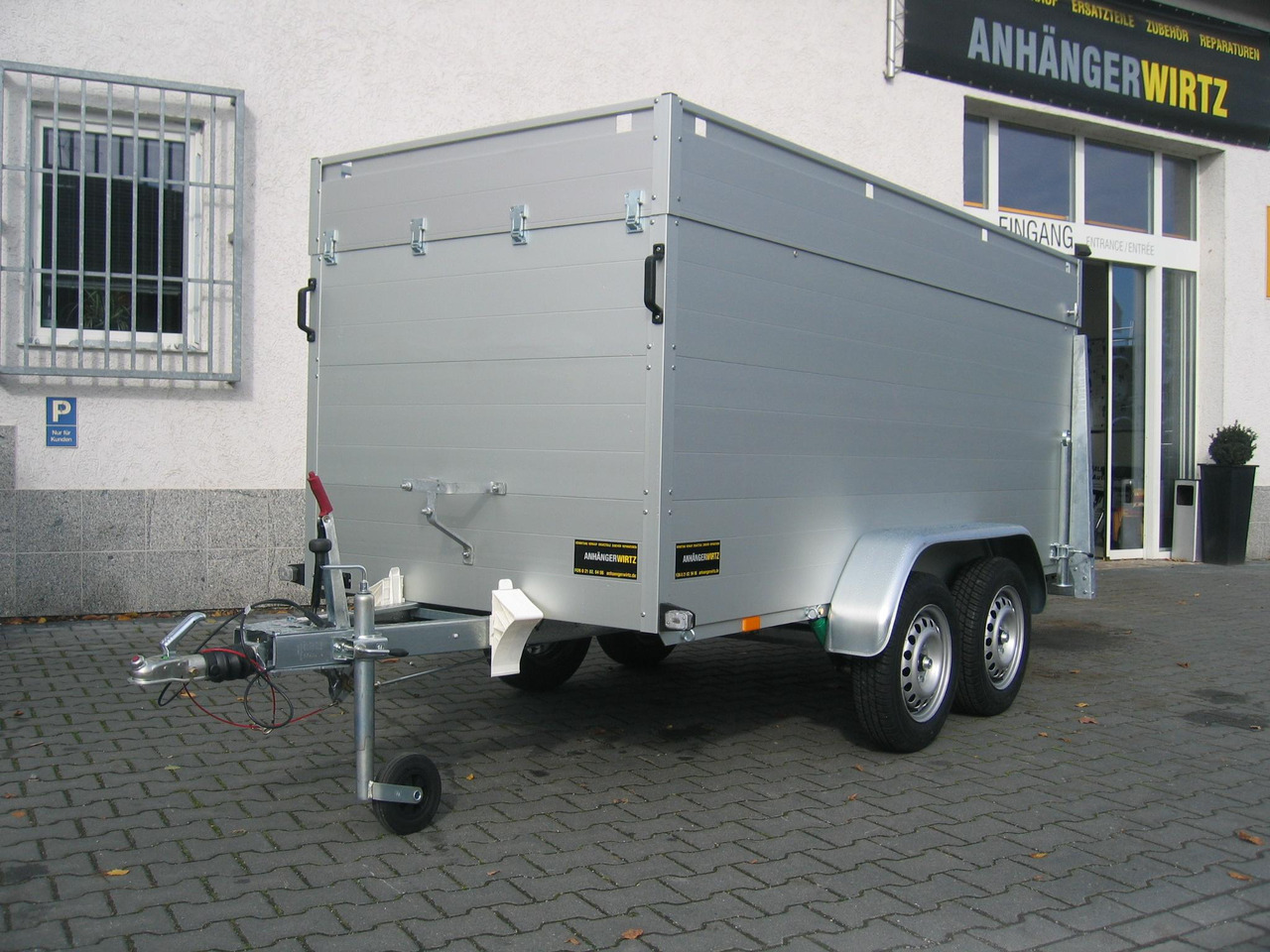 ALUBOXX Deckelanhänger GTT 1500 VT2 301x126x118cm Heckrampe (M) 1500kg order Aktion - Reboque furgão: foto 2 ALUBOXX Deckelanhänger GTT 1500 VT2 301x126x118cm Heckrampe (M) 1500kg order Aktion - Reboque furgão: foto 2