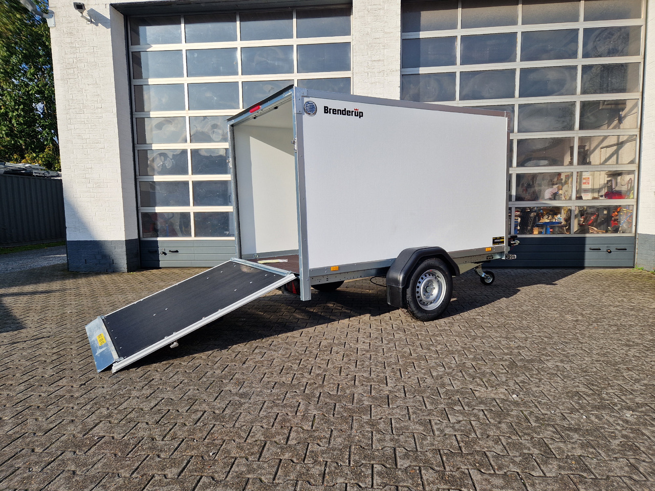 Reboque furgão Brenderup Cargo Dynamic CD260 B R 260x153x150cm niedrig Heckrampe Wabenwände (S) 1300kg: foto 10