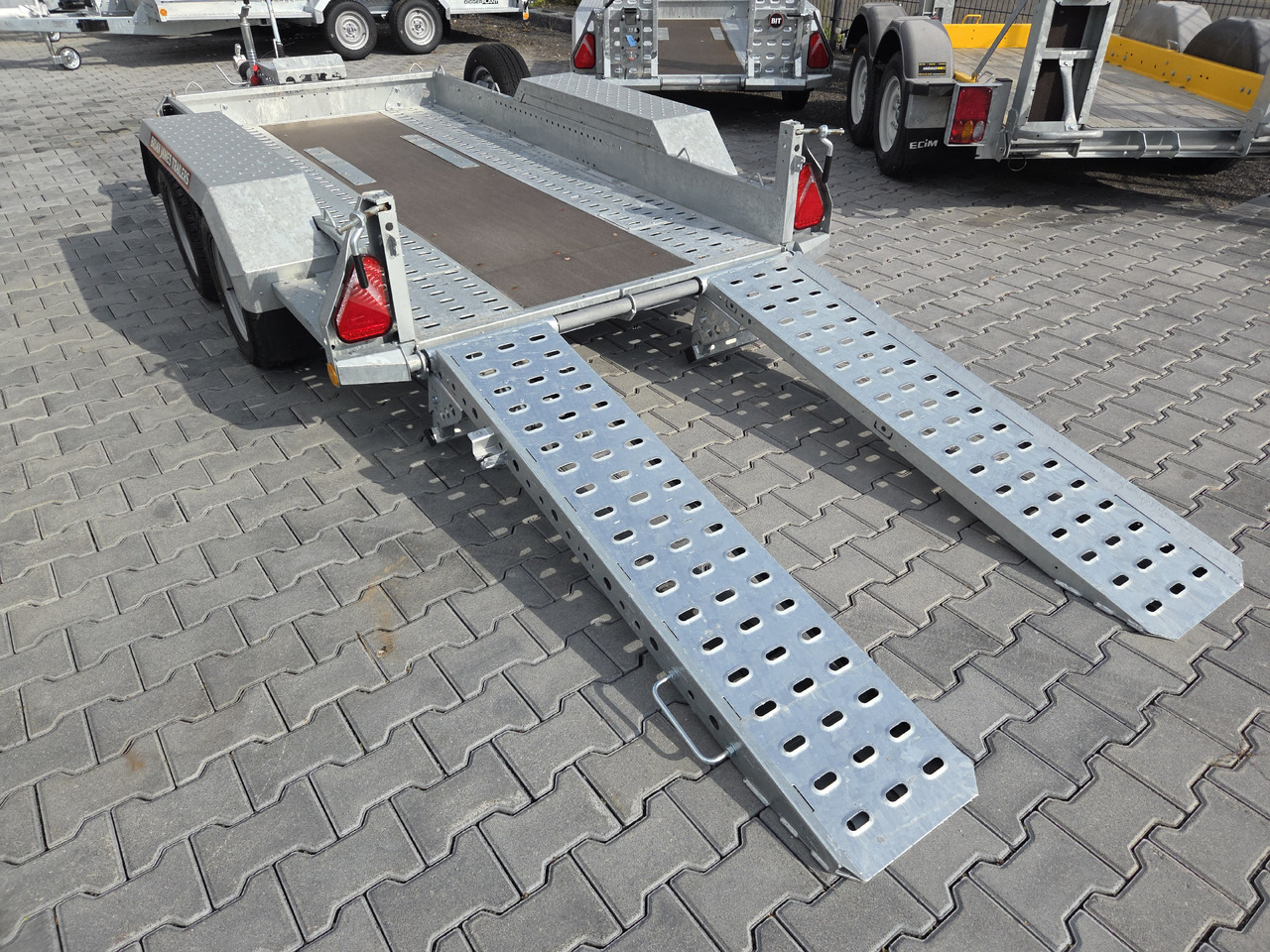 Brian James Digger Plant 543-2813-35 280x130cm Auffahrrampen klappbar Reserverad 3500kg - Reboque porta máquinas: foto 5 Brian James Digger Plant 543-2813-35 280x130cm Auffahrrampen klappbar Reserverad 3500kg - Reboque porta máquinas: foto 5