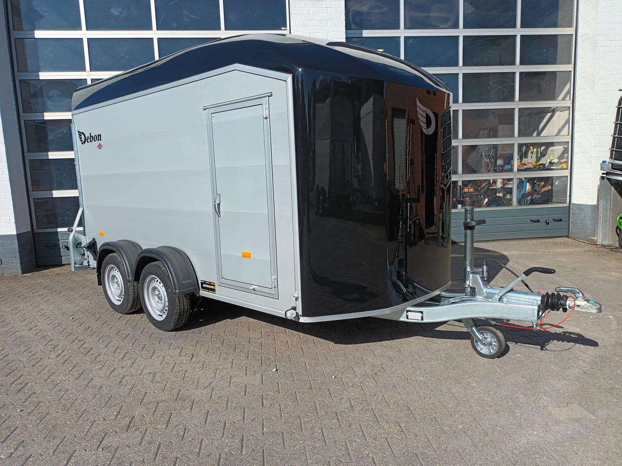 Cargo Roadster 700 375x180x200cm Alu Poly black Pullman 100km/H 2600kg Modell 2025 - Reboque para carros: foto 3 Cargo Roadster 700 375x180x200cm Alu Poly black Pullman 100km/H 2600kg Modell 2025 - Reboque para carros: foto 3