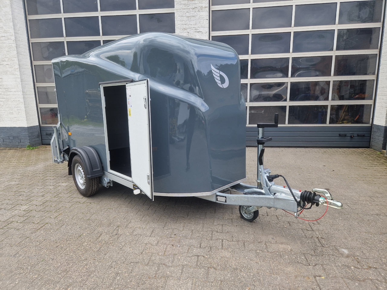 Debon Cargo 1300 300x152x168cm irongrey Seitentür 1300kg Pullman 100km/H - Reboque furgão: foto 2 Debon Cargo 1300 300x152x168cm irongrey Seitentür 1300kg Pullman 100km/H - Reboque furgão: foto 2