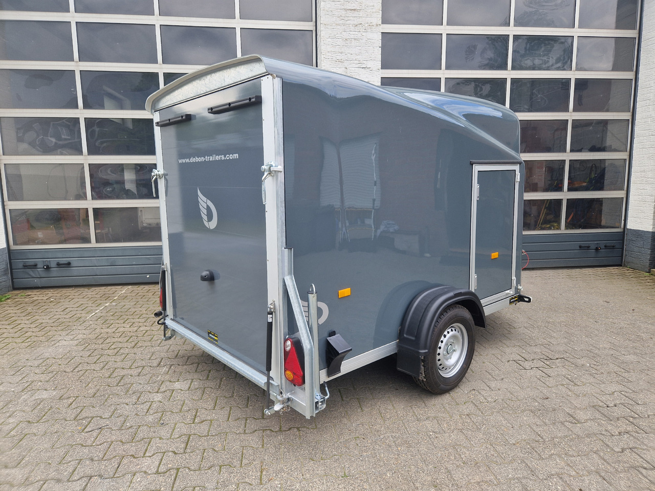 Debon Cargo 1300 300x152x168cm irongrey Seitentür 1300kg Pullman 100km/H - Reboque furgão: foto 3 Debon Cargo 1300 300x152x168cm irongrey Seitentür 1300kg Pullman 100km/H - Reboque furgão: foto 3