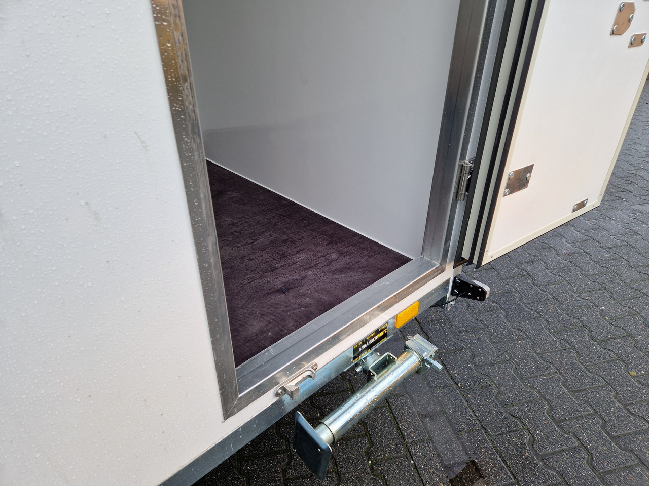 Reboque frigorífico Kargo CoolBoxx FK2736HT 355x162x198cm Seitentür 230V +Kühler Govi Arktik 2000 100km/H 2700kg: foto 6