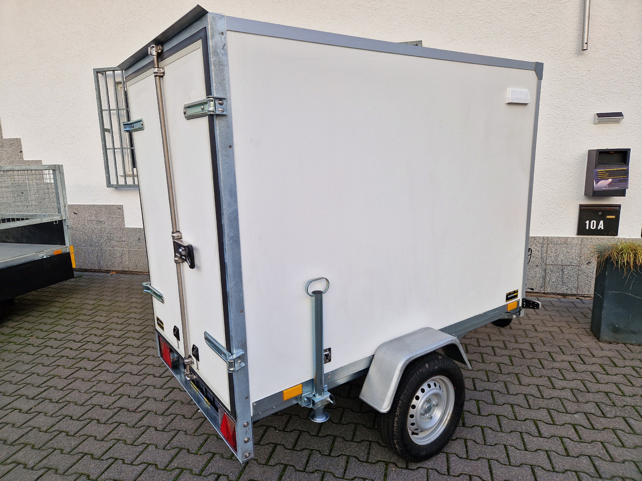 Reboque furgão Kargo F7520D 204x114x150cm Zurrsystem (XS) 750kg 100km/H Modell 2024: foto 6 Reboque furgão Kargo F7520D 204x114x150cm Zurrsystem (XS) 750kg 100km/H Modell 2024: foto 6