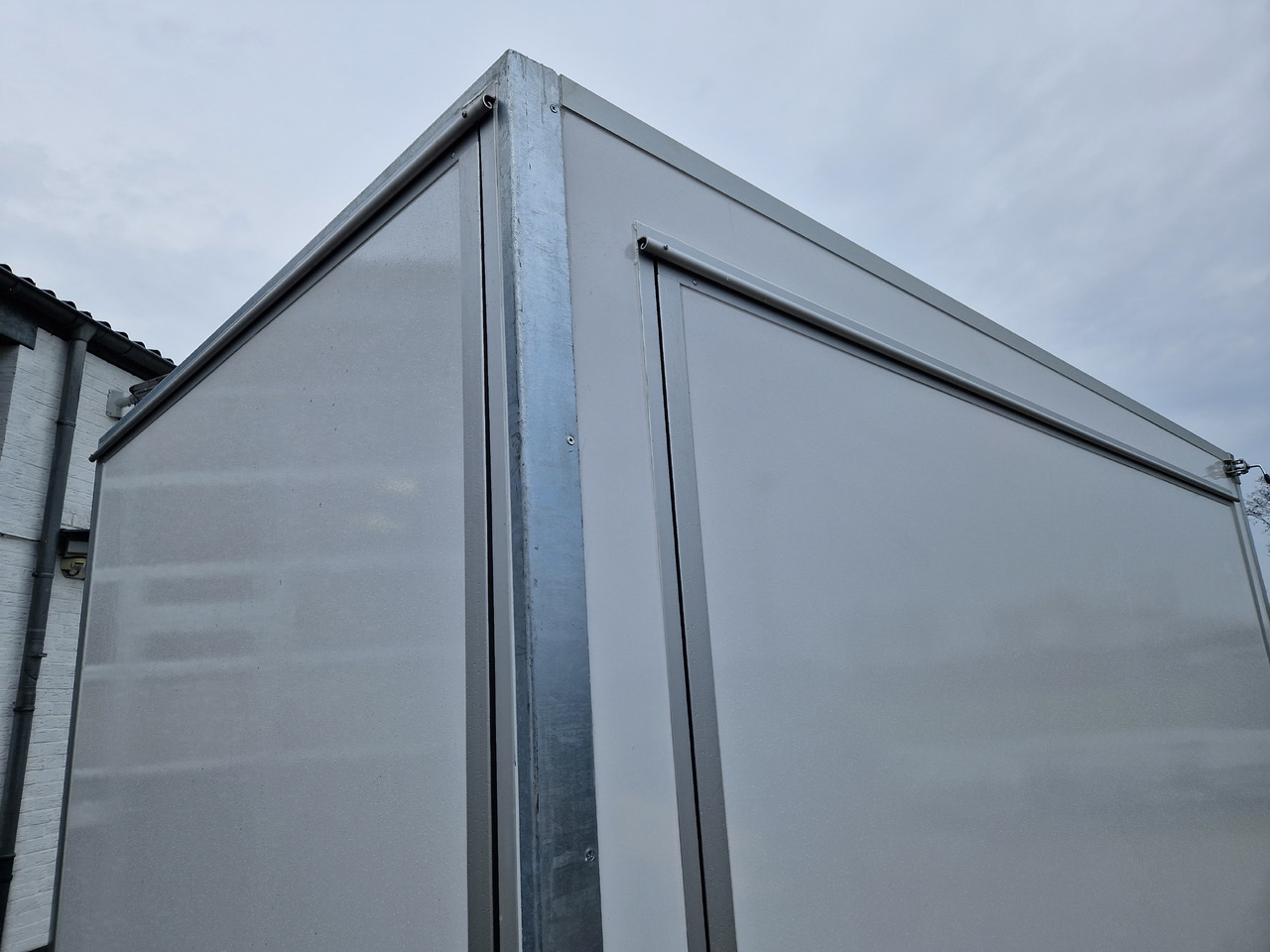 Roulote bar Koffer Hochlader FC2024HTL Messe 400x200x200cm aerodynamisch 10" Alufelgen (XL) 2000kg 100 km/H: foto 9