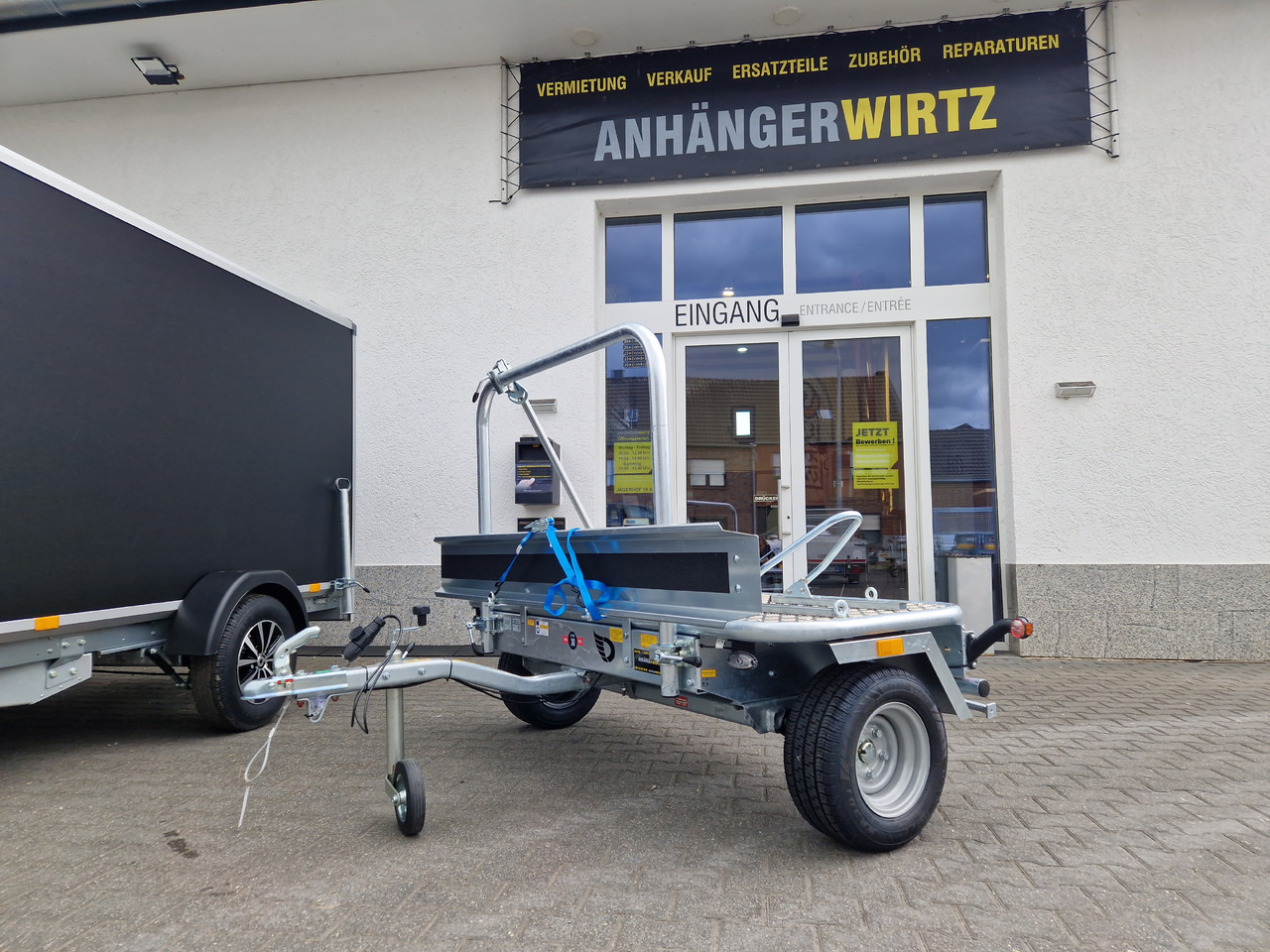 Motorradanhänger Roadster Motocamp 1 quer 200x80cm 750kg 100km/H - Reboque para moto: foto 1 Motorradanhänger Roadster Motocamp 1 quer 200x80cm 750kg 100km/H - Reboque para moto: foto 1