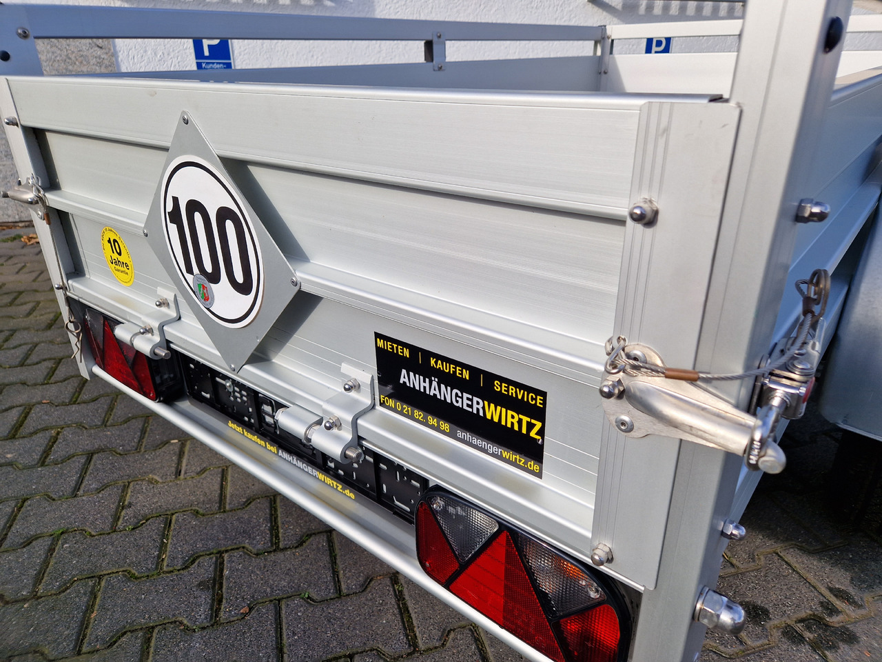 PKW Anhänger Koch Aluline B1000 205x105x40cm (XS) 1000kg 100 km/H Januar Aktion - Reboque para carros: foto 2 PKW Anhänger Koch Aluline B1000 205x105x40cm (XS) 1000kg 100 km/H Januar Aktion - Reboque para carros: foto 2