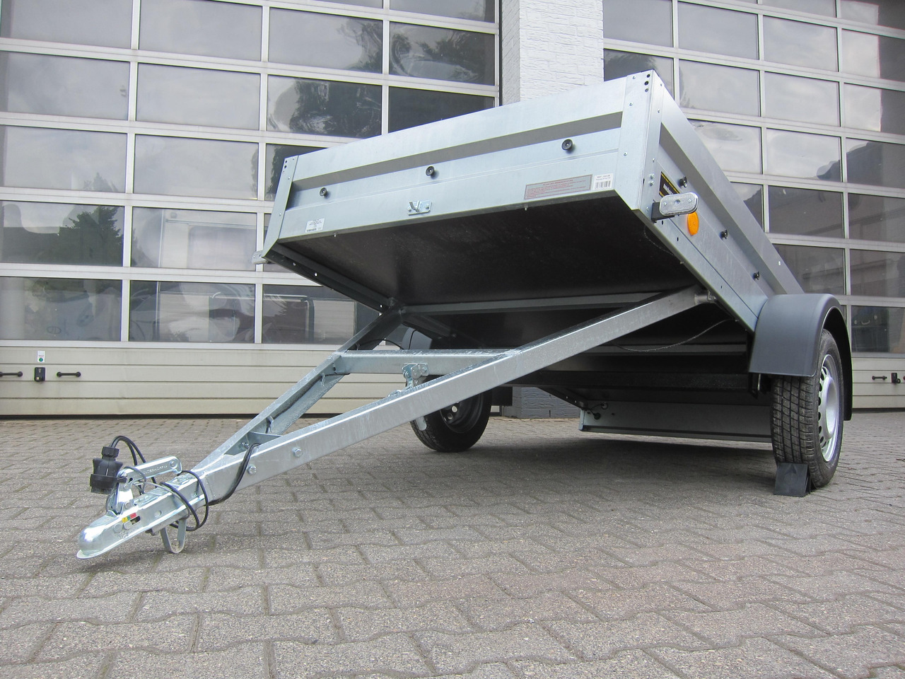 PKW Anhänger Trailstar Pratik 236 236x129x30cm ankippbar (XS) 750kg Mai Aktion - Reboque para moto: foto 5 PKW Anhänger Trailstar Pratik 236 236x129x30cm ankippbar (XS) 750kg Mai Aktion - Reboque para moto: foto 5