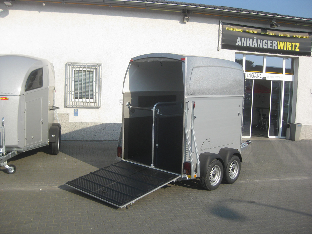Reboque para cavalos Pferdeanhänger Böckmann Champion C 2700kg CFF+ 100 km/H: foto 8 Reboque para cavalos Pferdeanhänger Böckmann Champion C 2700kg CFF+ 100 km/H: foto 8