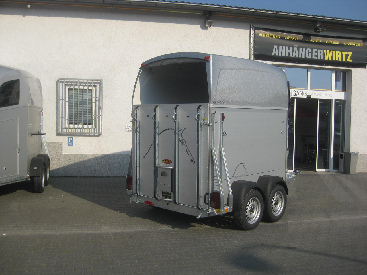 Reboque para cavalos Pferdeanhänger Böckmann Champion C 2700kg CFF+ 100 km/H: foto 9 Reboque para cavalos Pferdeanhänger Böckmann Champion C 2700kg CFF+ 100 km/H: foto 9