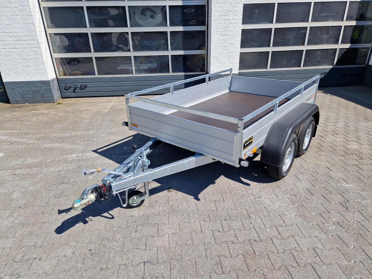 Saris Anhänger DW2000 McAlu Pro 255x153x43cm 2000kg kurz und breit - Reboque plataforma/ Caixa aberta: foto 3 Saris Anhänger DW2000 McAlu Pro 255x153x43cm 2000kg kurz und breit - Reboque plataforma/ Caixa aberta: foto 3