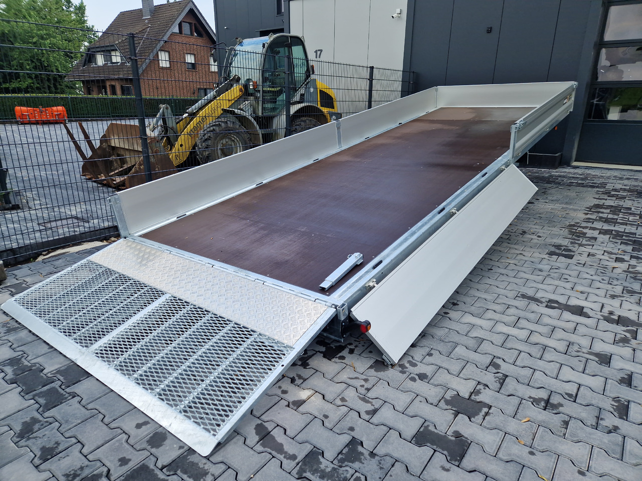 Variant Maschinentransporter 3563 UX Maxi Load 620x210x30cm LED Tridem Parabel black 3500kg - Reboque porta máquinas: foto 5 Variant Maschinentransporter 3563 UX Maxi Load 620x210x30cm LED Tridem Parabel black 3500kg - Reboque porta máquinas: foto 5