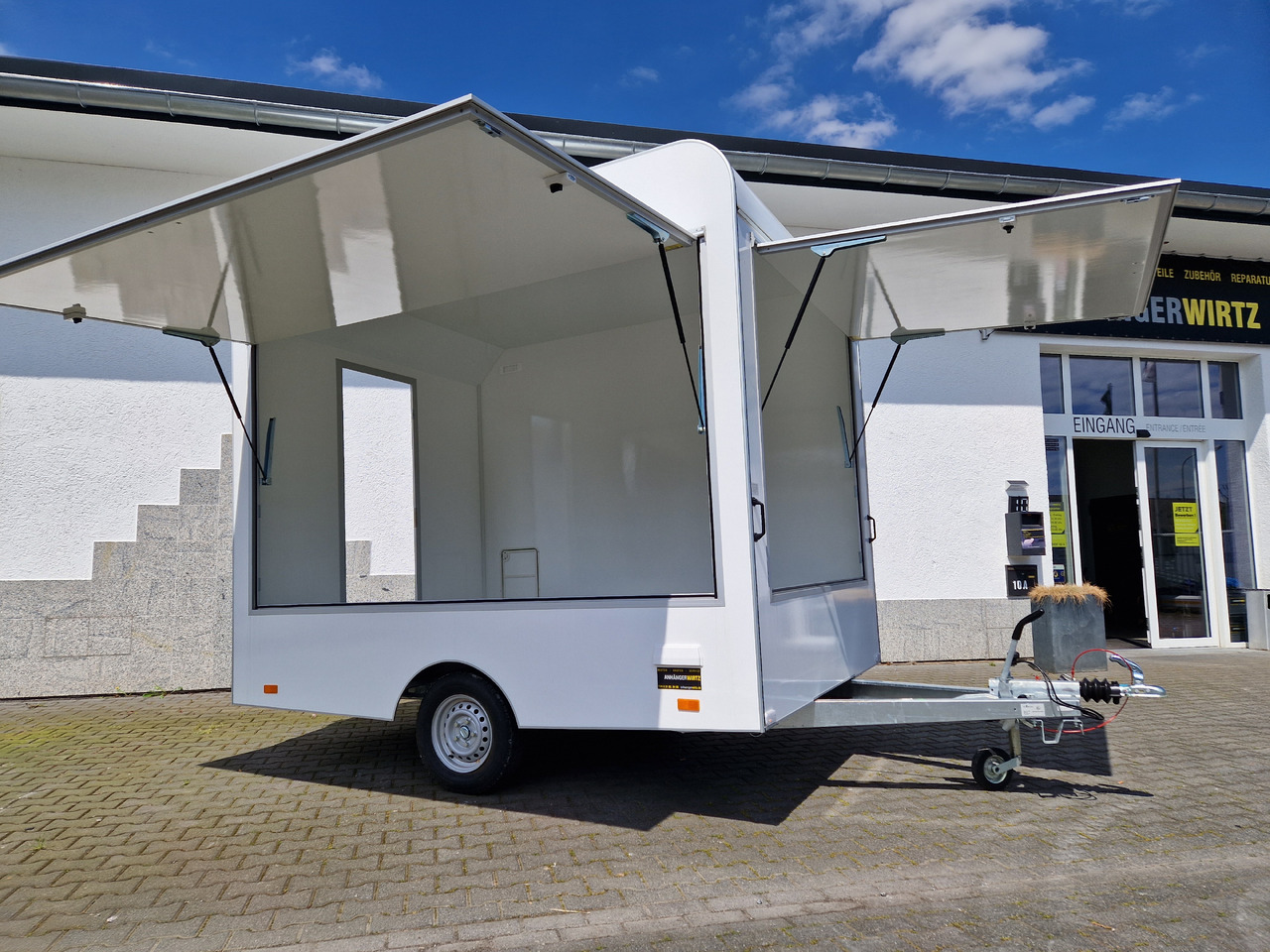 Verkaufsanhänger VK 300 220 aero retro 300x220x230cm 2 Verkaufsklappen rechts & vorn Hecktür 1300kg - Roulote bar: foto 1 Verkaufsanhänger VK 300 220 aero retro 300x220x230cm 2 Verkaufsklappen rechts & vorn Hecktür 1300kg - Roulote bar: foto 1