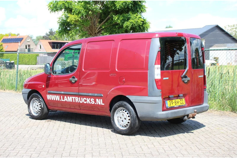 Fiat Doblò Cargo 1.9 JTD SCHUIFDEUR - Furgão: foto 3 Fiat Doblò Cargo 1.9 JTD SCHUIFDEUR - Furgão: foto 3
