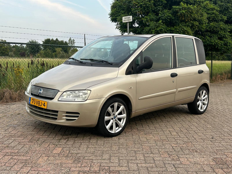 Fiat Multipla 1.9 EURO 4 DIESEL VAN - Furgão compacto: foto 1 Fiat Multipla 1.9 EURO 4 DIESEL VAN - Furgão compacto: foto 1