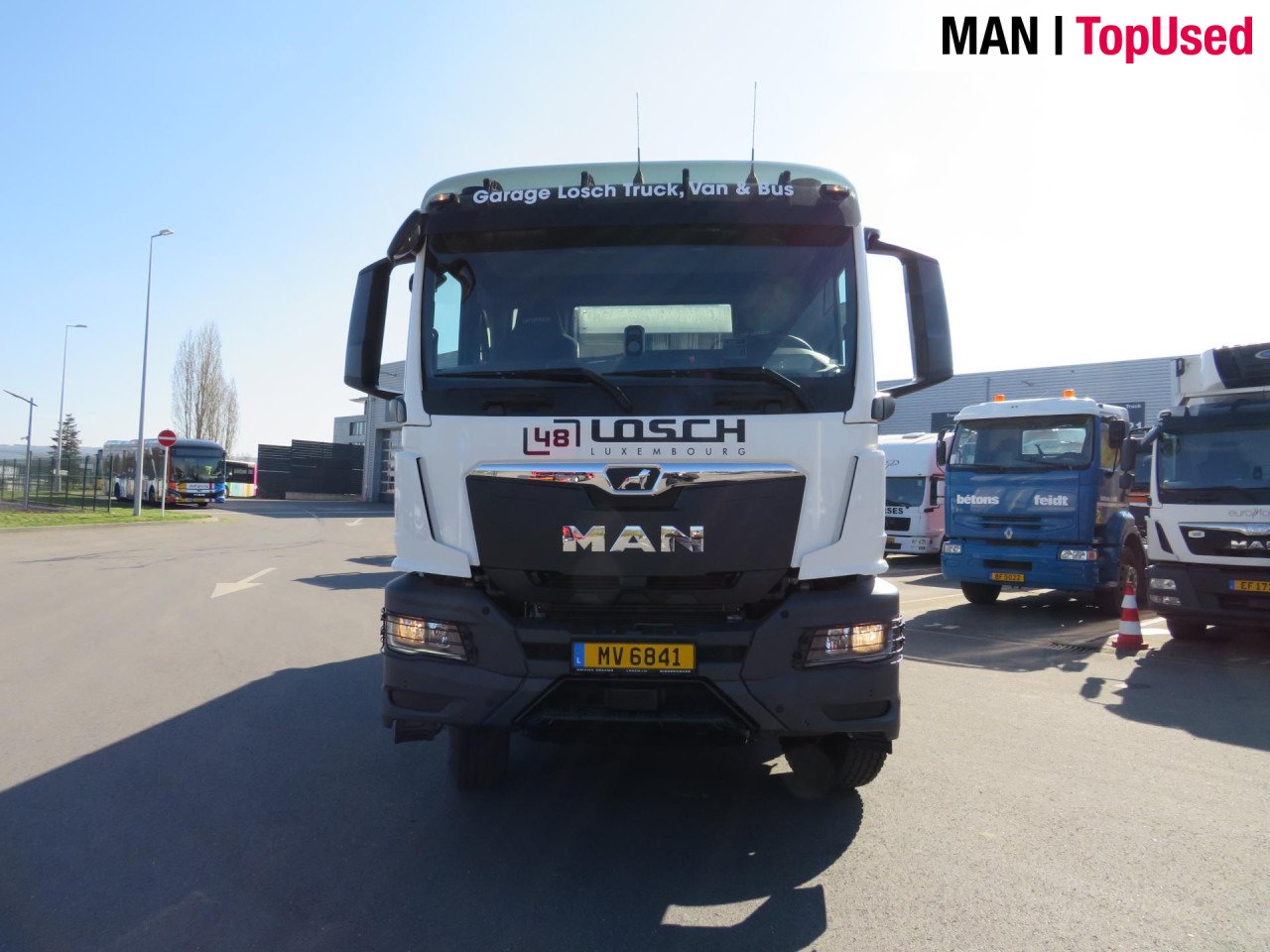 MAN TGS 41.480 8x4 BB CH Schmitz Muldenkipper Retarder - Caminhão basculante: foto 2 MAN TGS 41.480 8x4 BB CH Schmitz Muldenkipper Retarder - Caminhão basculante: foto 2