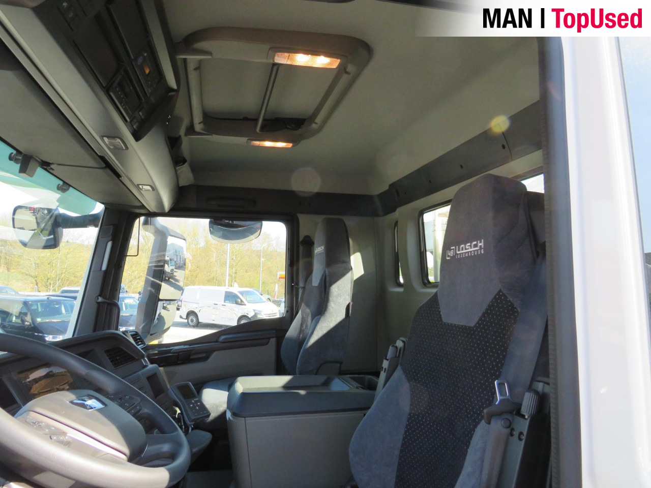 MAN TGS 41.480 8x4 BB CH Schmitz Muldenkipper Retarder - Caminhão basculante: foto 3 MAN TGS 41.480 8x4 BB CH Schmitz Muldenkipper Retarder - Caminhão basculante: foto 3