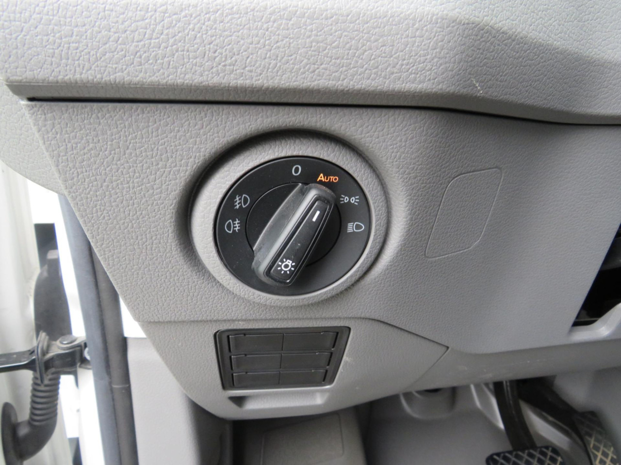 VOLKSWAGEN Crafter 35 L3H3 Kasten 4MOTION Navi ZV - Furgão: foto 5 VOLKSWAGEN Crafter 35 L3H3 Kasten 4MOTION Navi ZV - Furgão: foto 5