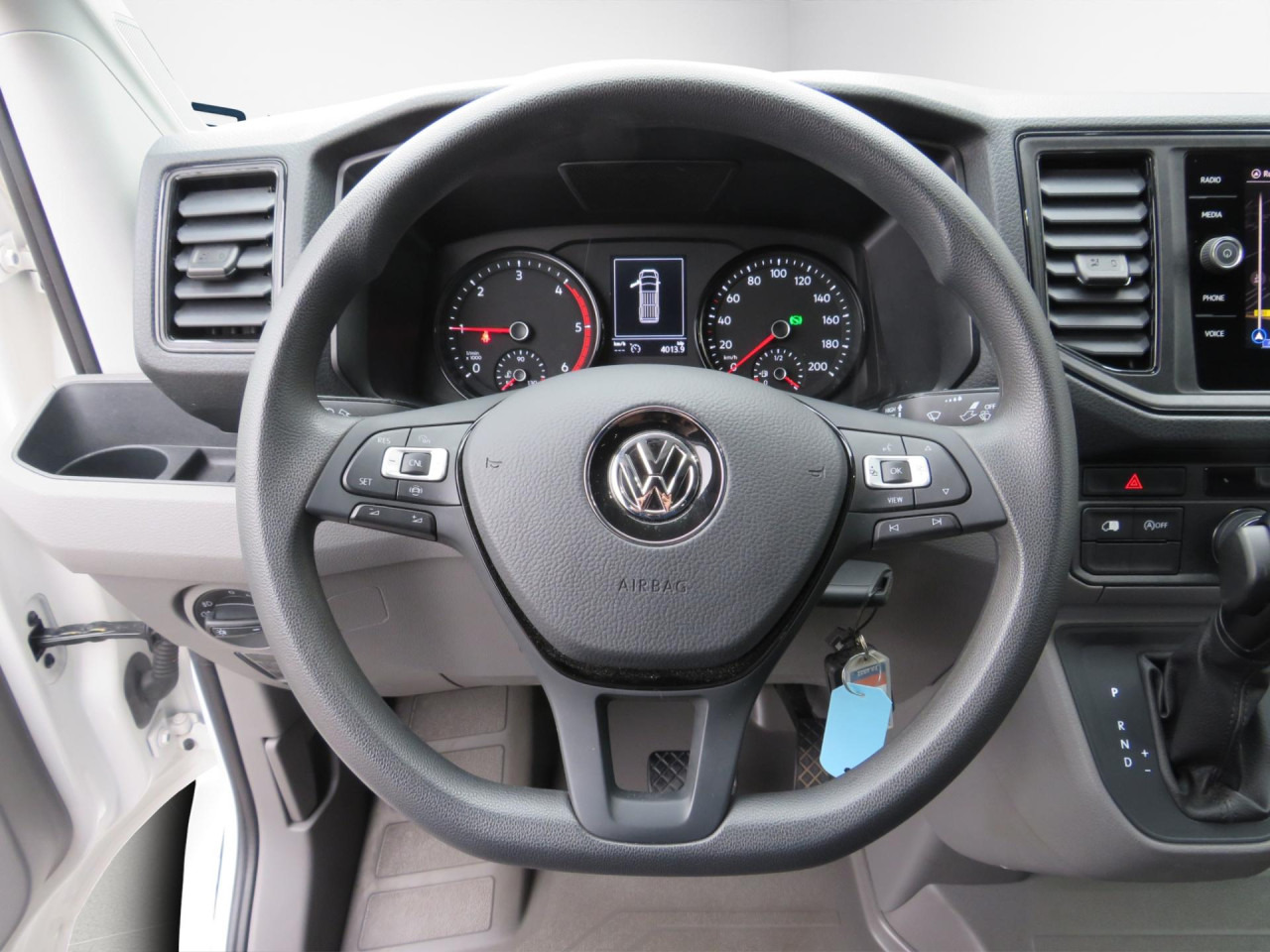VOLKSWAGEN Crafter 35 L3H3 Kasten 4MOTION Navi ZV - Furgão: foto 4 VOLKSWAGEN Crafter 35 L3H3 Kasten 4MOTION Navi ZV - Furgão: foto 4