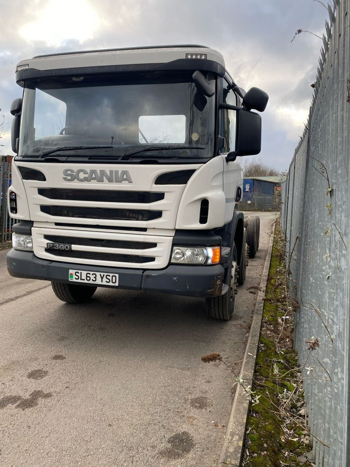 Scania P360 8x4 Chassis Cab - Caminhão chassi: foto 2 Scania P360 8x4 Chassis Cab - Caminhão chassi: foto 2