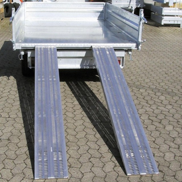 Brenderup 3-Seitenkipper, TT3500, 3,5 to. H+E-Pumpe,307x179x35cm - Reboque basculante: foto 4 Brenderup 3-Seitenkipper, TT3500, 3,5 to. H+E-Pumpe,307x179x35cm - Reboque basculante: foto 4