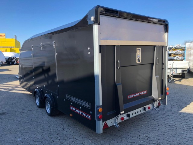 Brian James Race Transporter 4, schwarz 100 km/h RT4 384-1060, 5500 x 2120 mm, 3,5 to. - Reboque transporte de veículos: foto 3 Brian James Race Transporter 4, schwarz 100 km/h RT4 384-1060, 5500 x 2120 mm, 3,5 to. - Reboque transporte de veículos: foto 3